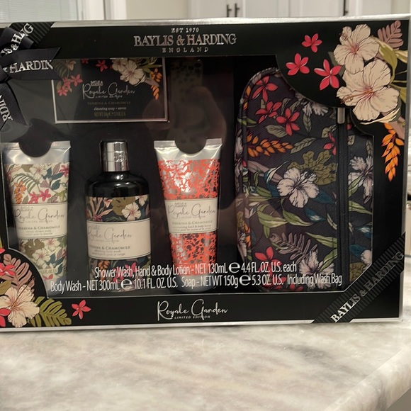 5 piece bath set - Picture 1 of 6